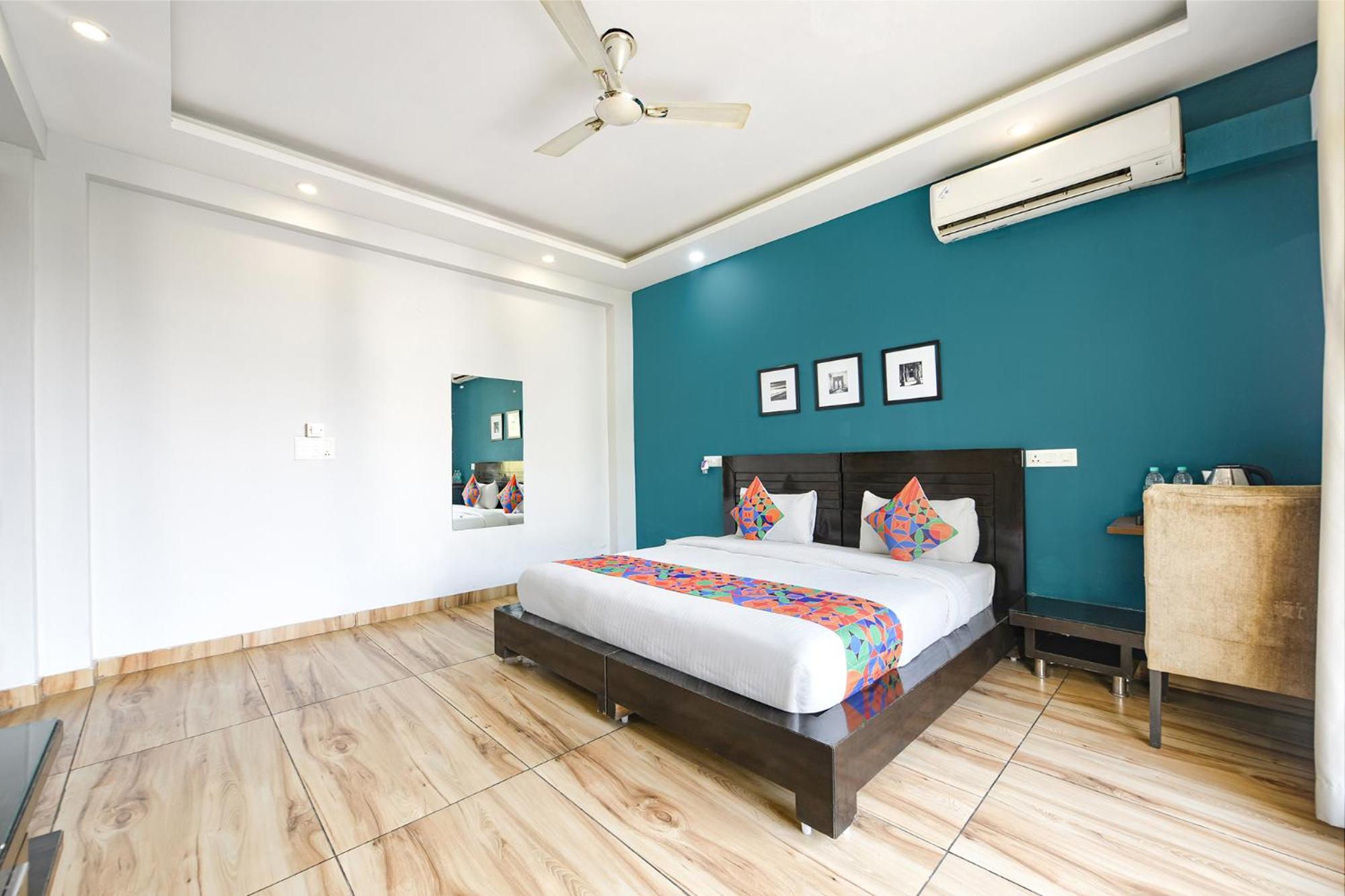 Fabhotel City Suits Gurgaon Bagian luar foto
