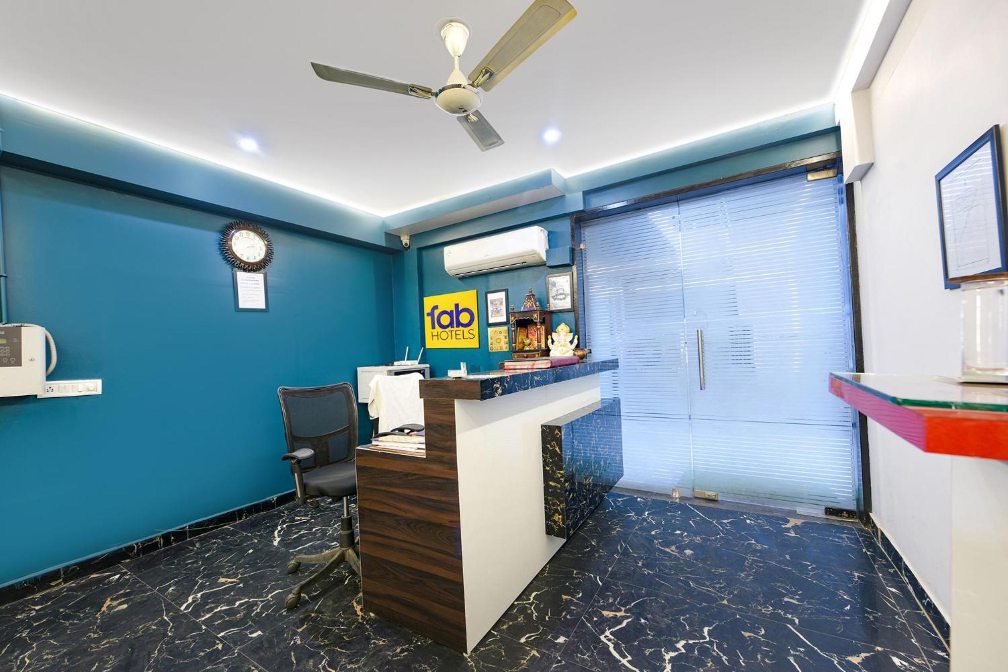 Fabhotel City Suits Gurgaon Bagian luar foto