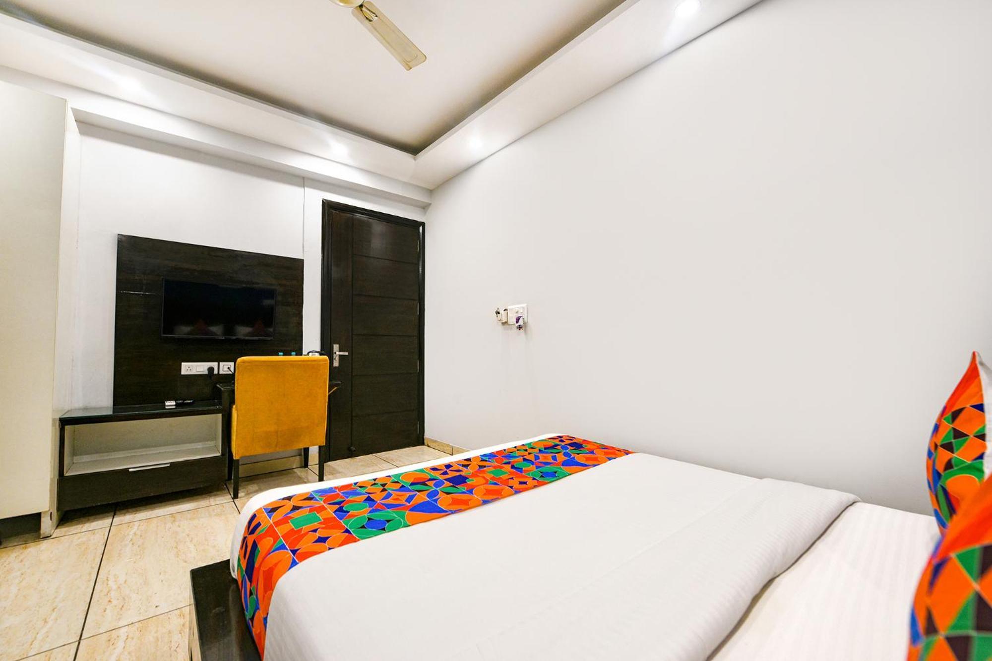 Fabhotel City Suits Gurgaon Bagian luar foto